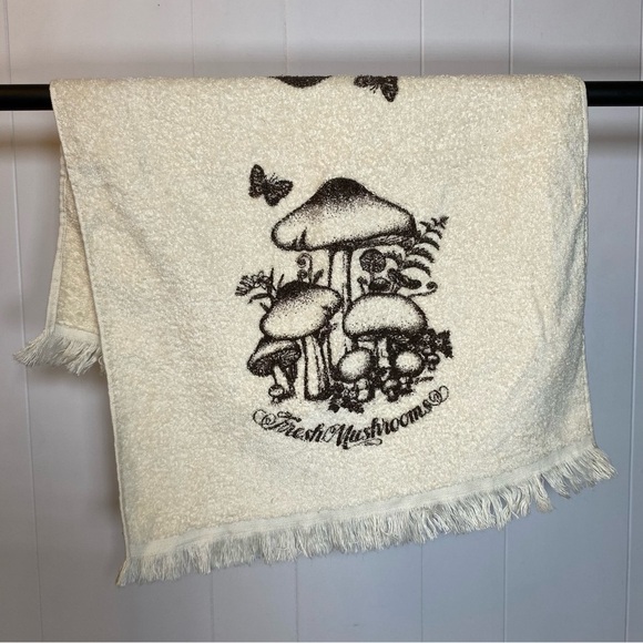 Vintage Cannon USA Mushroom Towel Fringe Cotton Loop Yarn Fresh MCM Butterfly - Picture 2 of 10